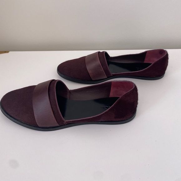 VINCE Mason (Maxon) Maroon Calf Hair Flats - Picture 9 of 16